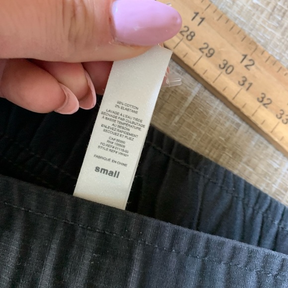 vuori women’s camo ripstop pants jogger utility sz small *holes - Picture 9 of 12